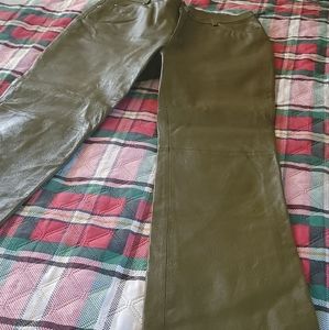 Metrostyle Women's leather pants, size 12Tall, Olive Green